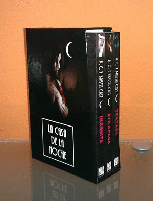 ESTUCHE II LA CASA DE LA NOCHE: INDOMITA. ATRAPADA. TENTADA
