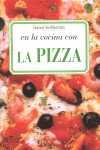 EN LA COCINA CON LA PIZZA