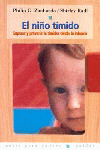 NIÑO TIMIDO