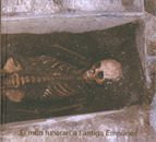 EL MÓN FUNERARI A L'ANTIGA EMPÚRIES