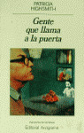 GENTE QUE LLAMA A LA PUERTA