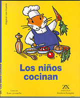 LOS NIÑOS COCINAN