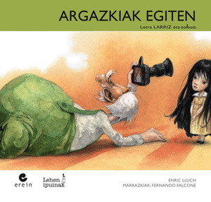 ARGAZKIAK EGITEN